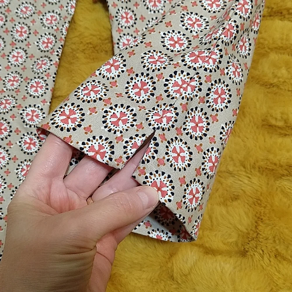 LOFT Cropped Pants - Picture 5 of 14